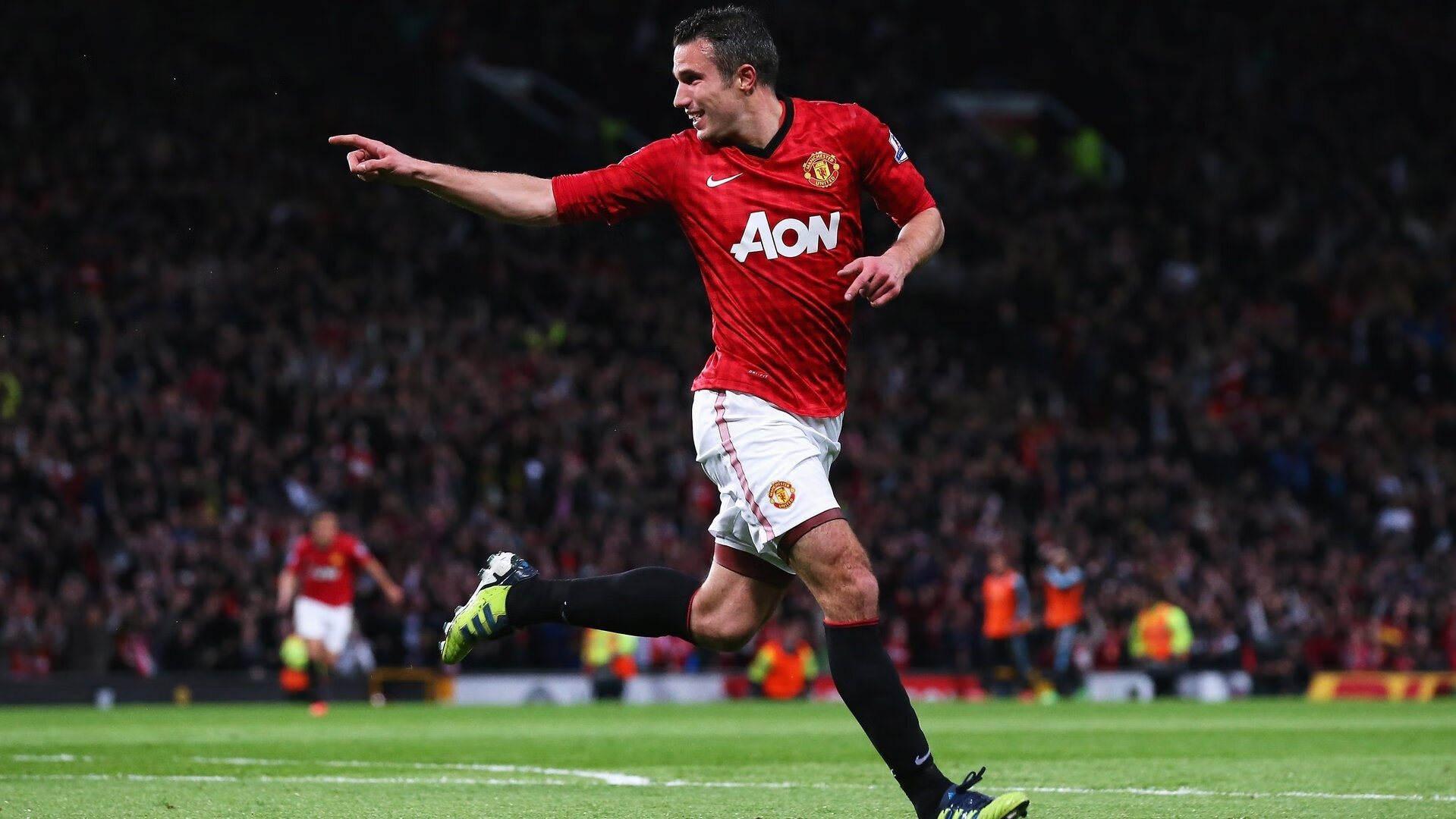 经纪人视角：转会谈判内幕——如何平衡球员与俱乐部利益